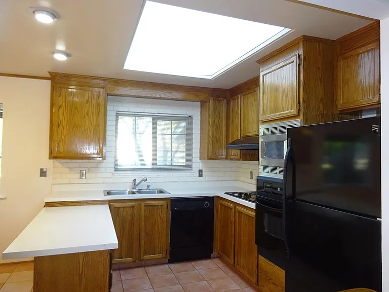 1363 Terrebonne Dr — Photo 4