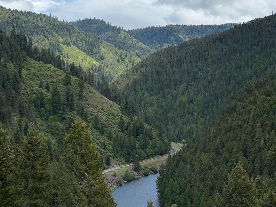 1st image of 480 Dunn Peak Rd