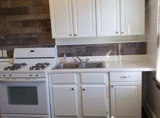 2813 Harrison St, Davenport, IA 52803