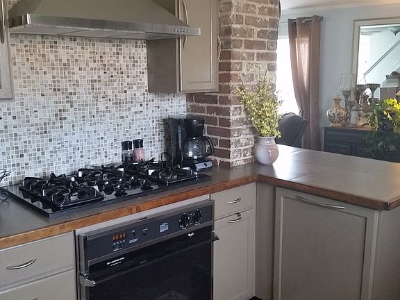 kitchen/dining