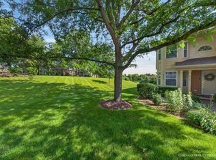 514 Palm Ct #A, Crystal Lake, IL 60014