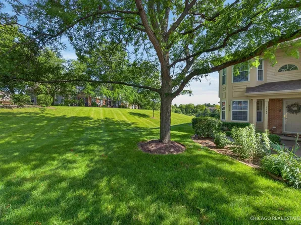 514 Palm Ct #A, Crystal Lake, IL 60014