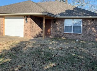 2651 Yorkshire Cir, Springdale, AR 72764