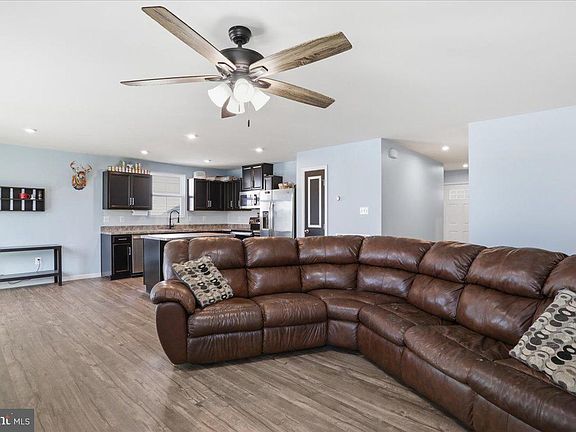 2nd image of 489 Salida Trl