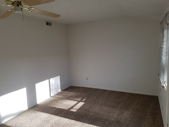 4th image of 3176 Peak Ave