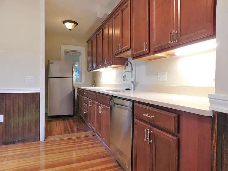 17 Manley St #2 — Photo 6