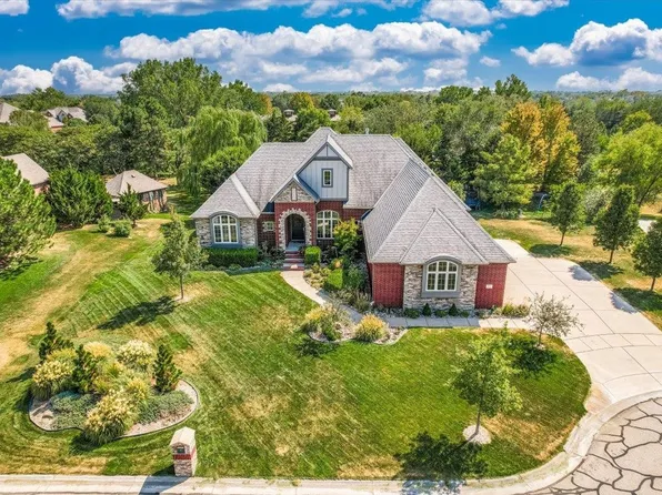 14051 E Castlewood Cir, Wichita, KS 67230