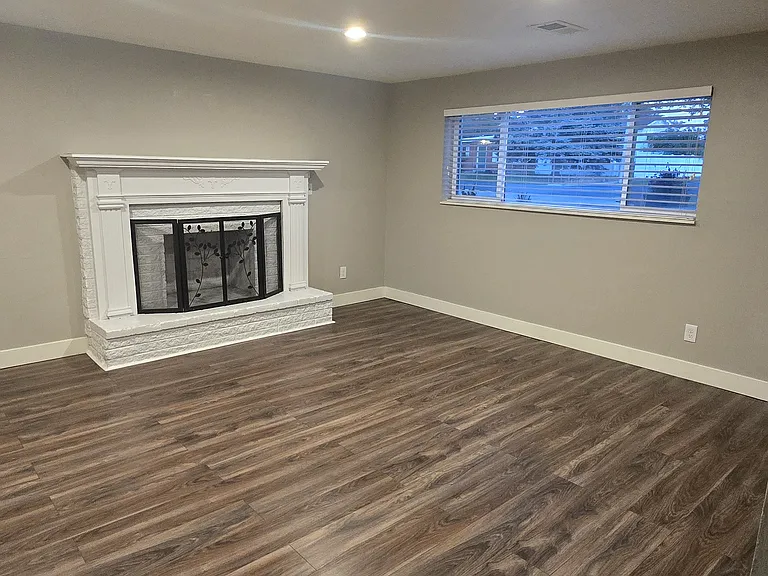 4848 W Odell Dr — Photo 4
