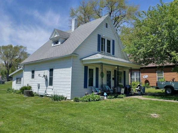 409 S 6th St, Dunlap, IA 51529