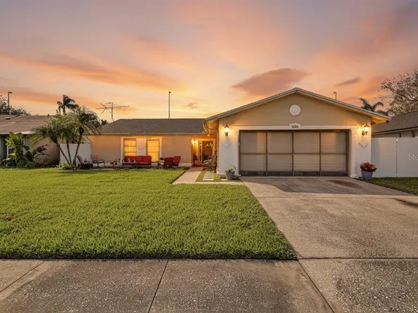 6514 Seafairer Dr, Tampa, FL 33615