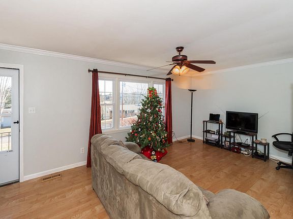 2nd image of 1037 Tranquilla Dr