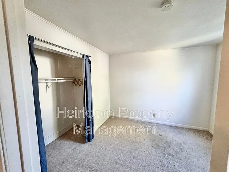 1718 Cumming Ave — Photo 5
