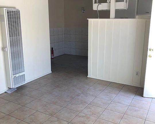 3rd image of 3160 La Clede Ave
