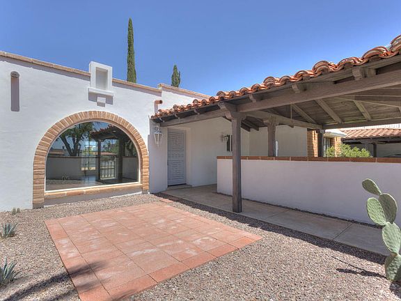 3rd image of 152 W Esperanza Blvd