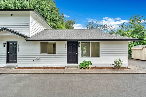 5210-5232 SE Rinearson Rd Photo 1