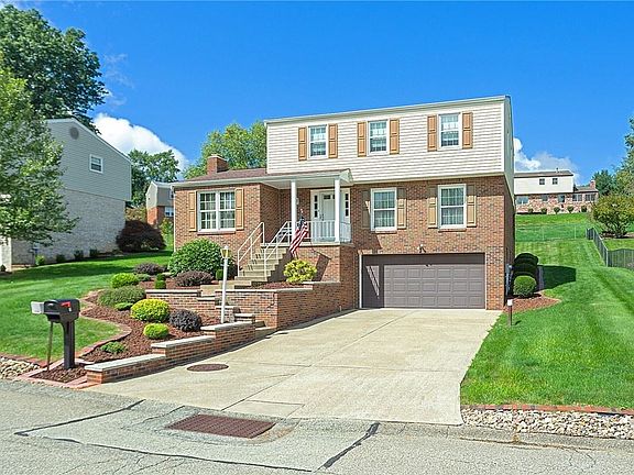 2nd image of 7 Valley Vue Dr