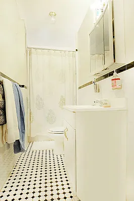 Rented by Citi Habitats | media 13