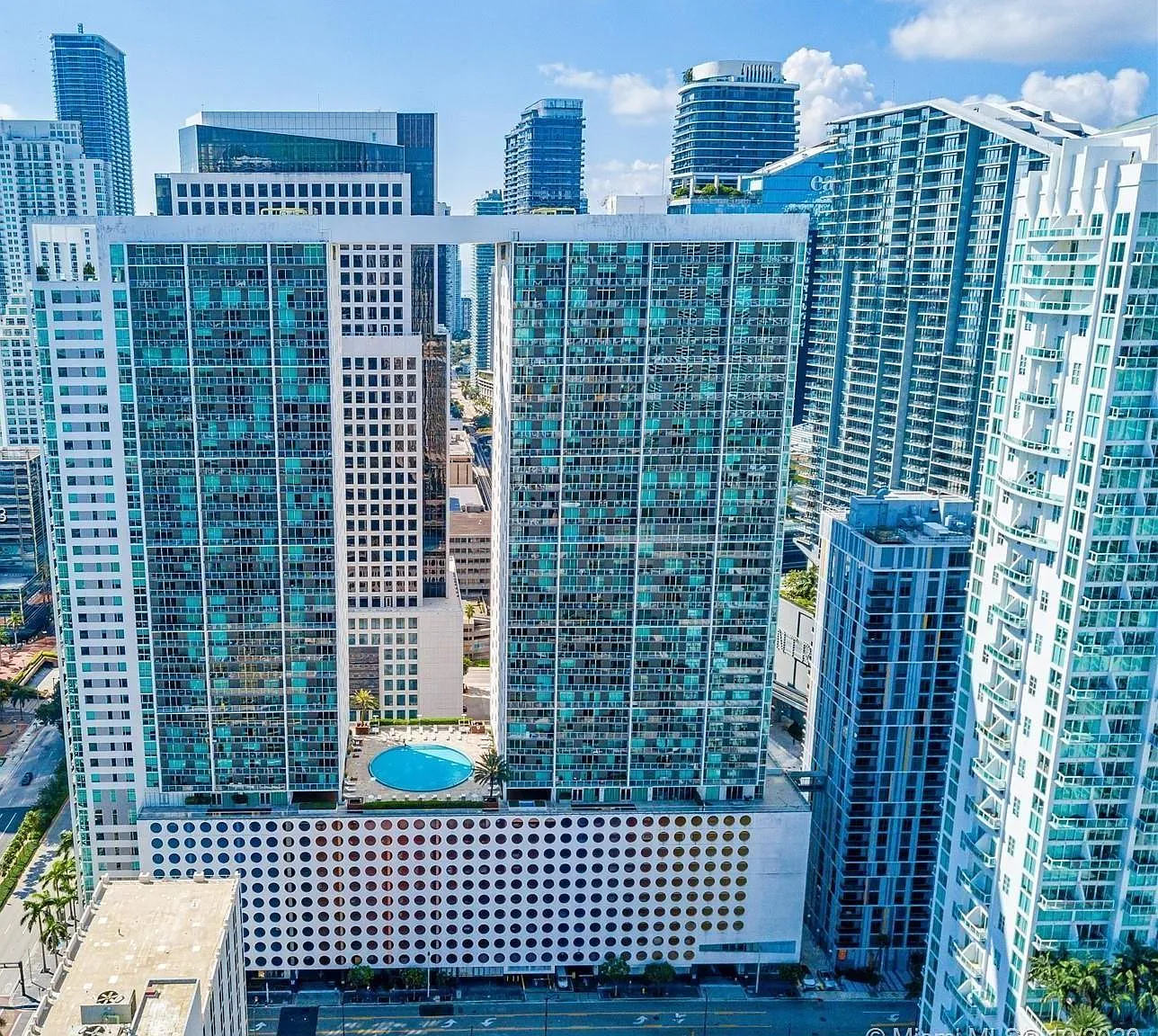 1 bed, 738 sqft, $3,000 — Photo 1