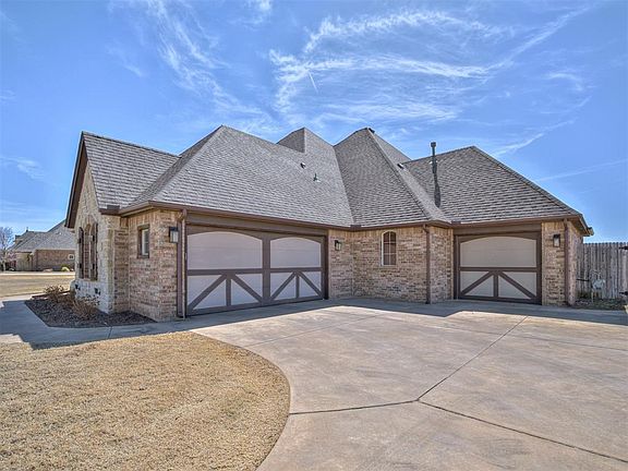 4th image of 6800 SW 90th St