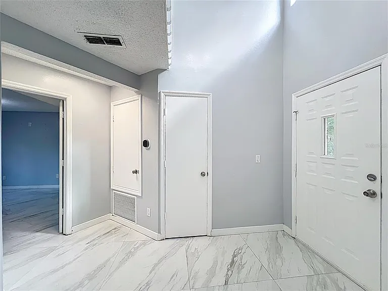 622 Anhinga Rd — Photo 2