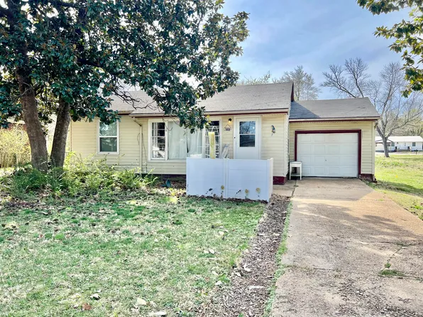 1408 4th Street Street, West Plains, MO 65775