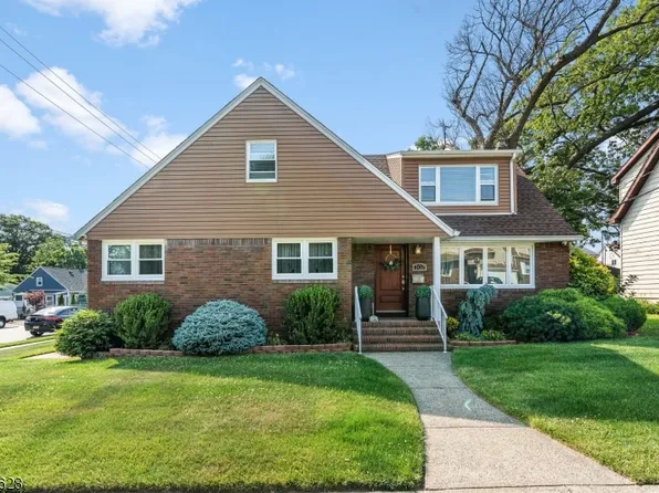 102 Wesley St, Clifton City, NJ 07013