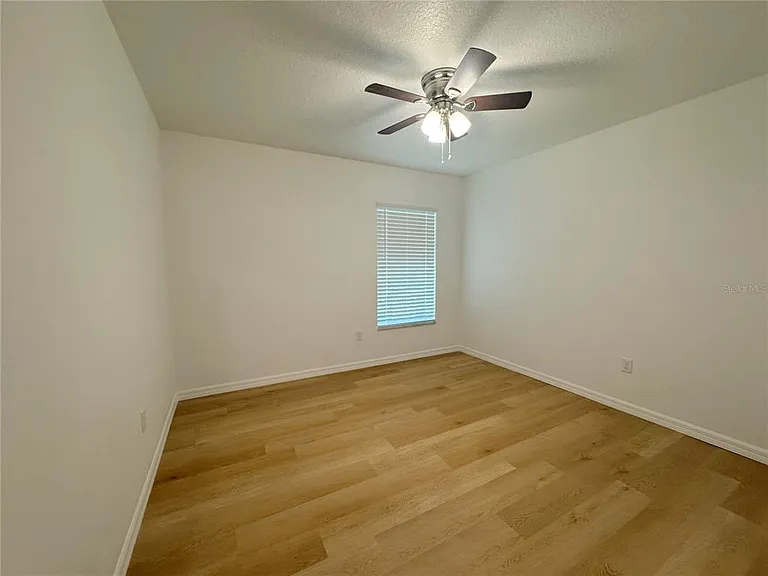 826 Birch Ave — Photo 9