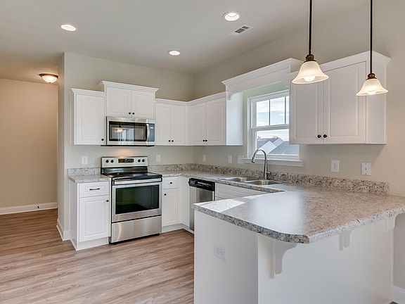 5th image of 8213 Cozy Knl Lot 40