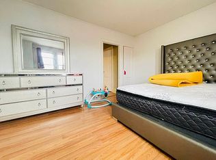 6937 68th St FLOOR 2, Ridgewood, NY 11385