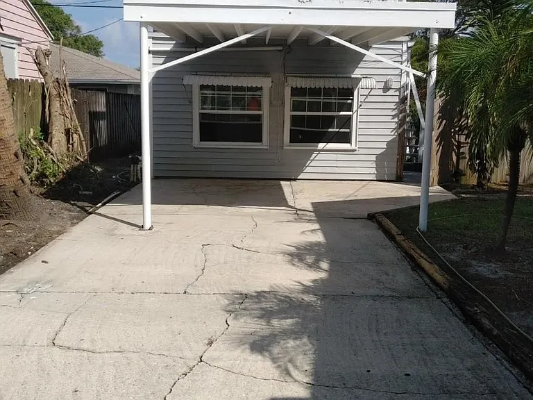 918 S M St — Photo 1