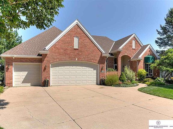 2nd image of 107 Shoal Dr