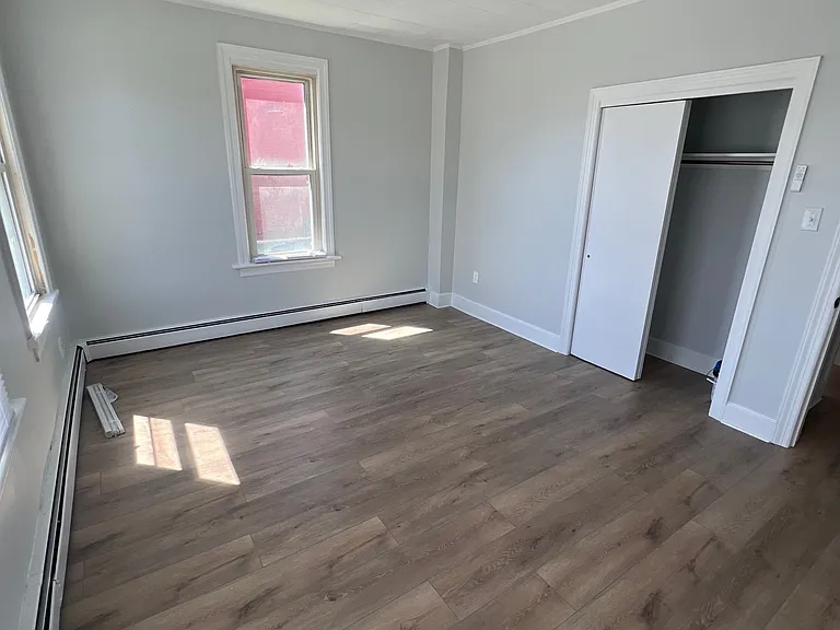 809 Mulberry Ave — Photo 4