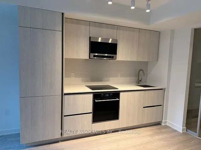 110 Broadway Ave S #321 — Photo 6