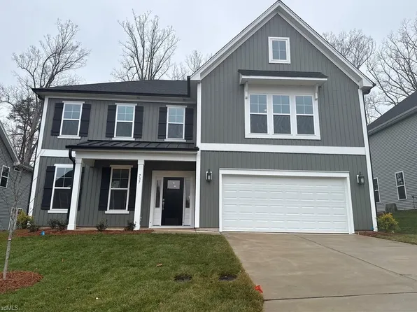 737 Cinnamon Hill Dr, Winston Salem, NC 27106