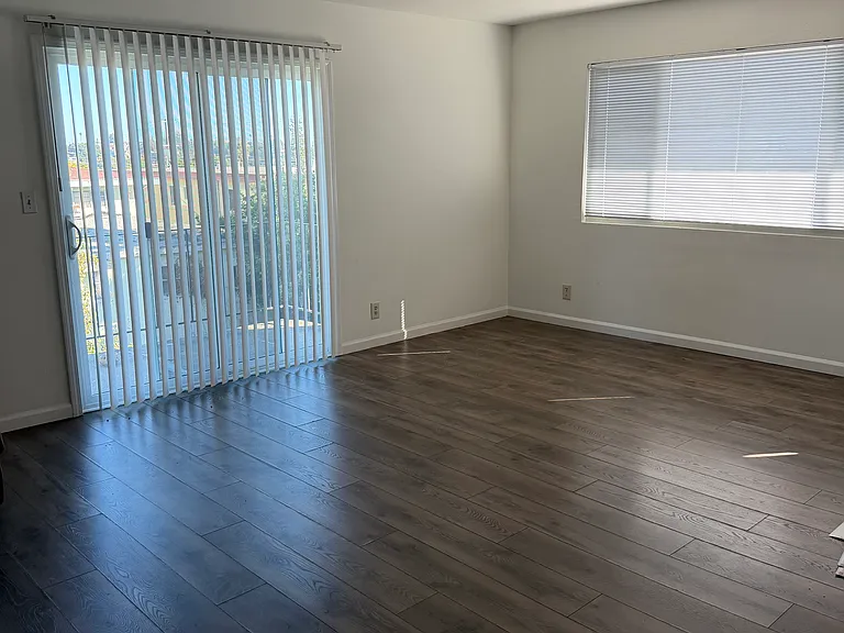 3720 Loma Vista Ave #4 — Photo 7