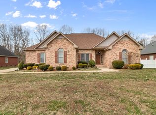 1010 S Ridge Trl, Clarksville, TN 37043
