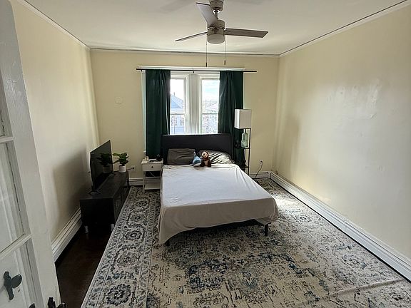 3rd image of 45 Westmoreland St #2L
