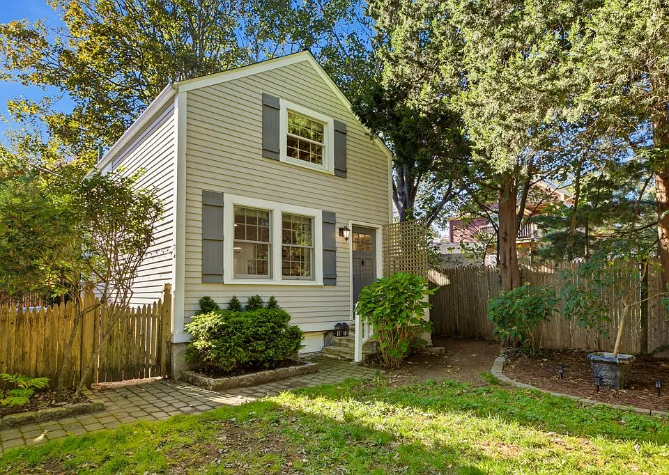 4 Shiloh Ct #4