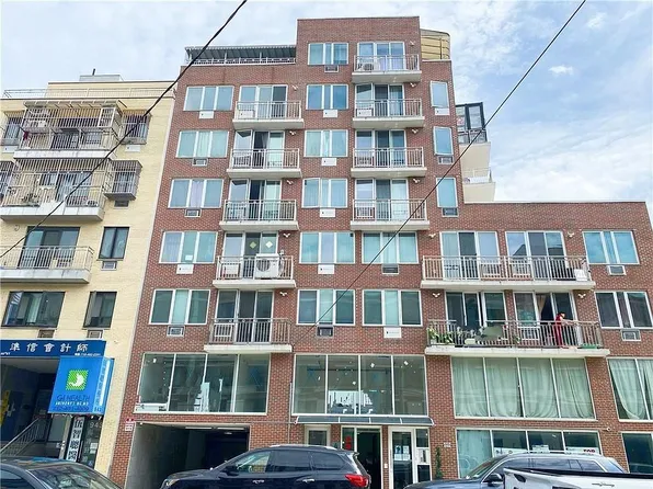 949 60th St APT 4D, Brooklyn, NY 11219