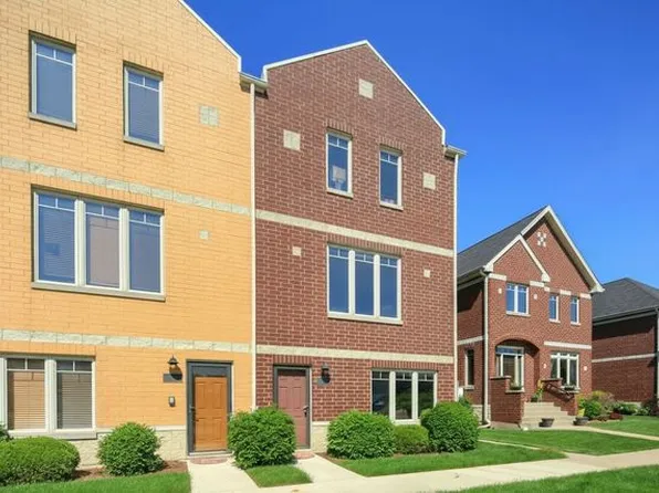 8900 31st St Unit 18, Brookfield, IL 60513