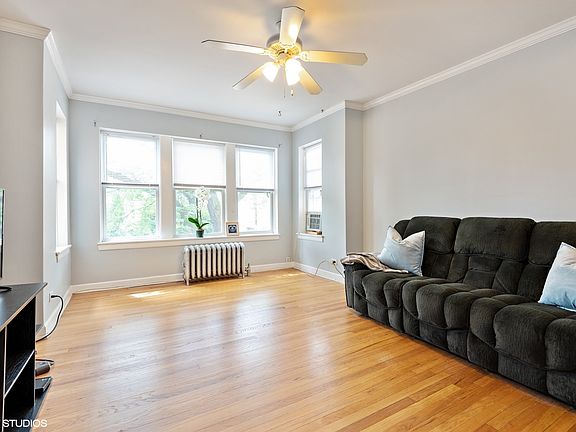 2nd image of 4743 N Hamlin Ave APT 2A