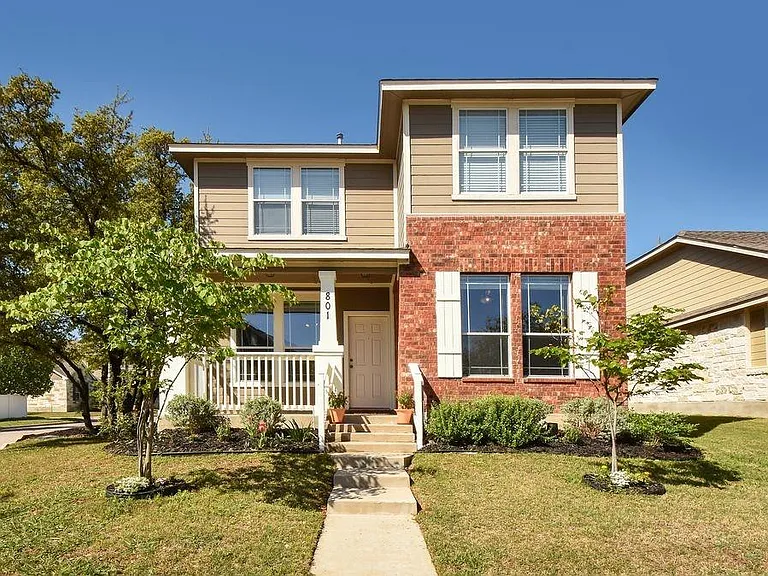 801 Brazos Bend Dr — Photo 2
