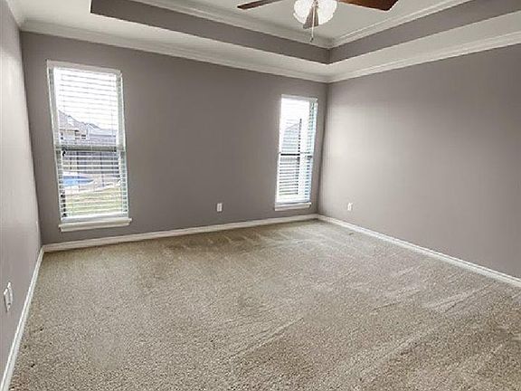 5th image of 703 Griffen Dr