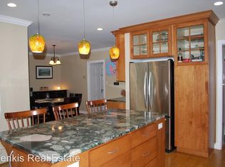 9512 Colesville Rd, Silver Spring, MD 20901