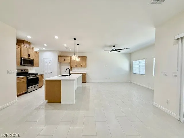8476 Spirit Vale Ave — Photo 3