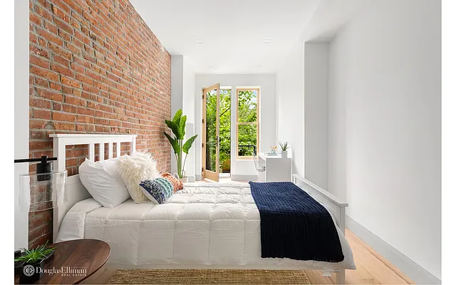 Sold by Douglas Elliman | media 15