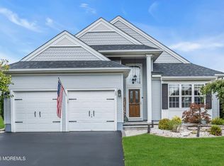 20 Chaucer Cir, Manchester, NJ 08759