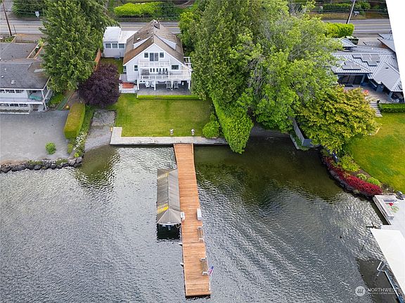 2nd image of 13005 Holmes Point Drive NE