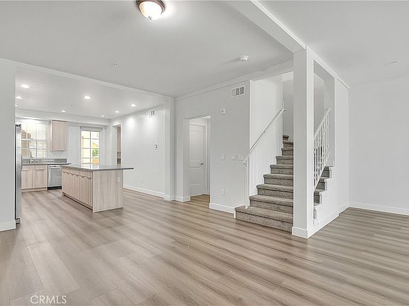 4th image of 501 W Foothill Blvd #107