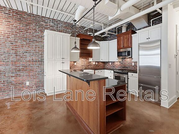 2nd image of 175 Concord St #204-1